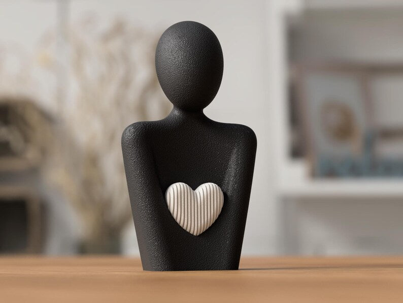 Muttertags Statue Figur mit Herz, 3D-gedruckt, verschiedene Farben, Deko-Objekt