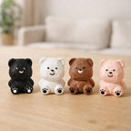 Kleine hölzerne Bärenfigur, sitzender Teddybär, lackiertes Holz, Schreibtisch- und Regaldekoration, Höhe 5,1 cm, mehrere Farben