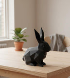 Low-Poly Hasenstatue, 3D-gedruckte geometrische Hasenskulptur, minimalistische weiße Hasendeko, moderne Tierfigur