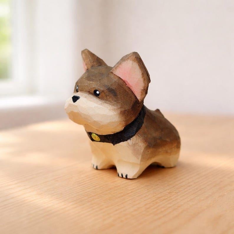 Holz Französische Bulldogge Figur, kleine stehende Frenchie Hundestatue für Schreibtisch, Regal, Nachttisch, lackierte Holzmaserung, mehrere Farbstile