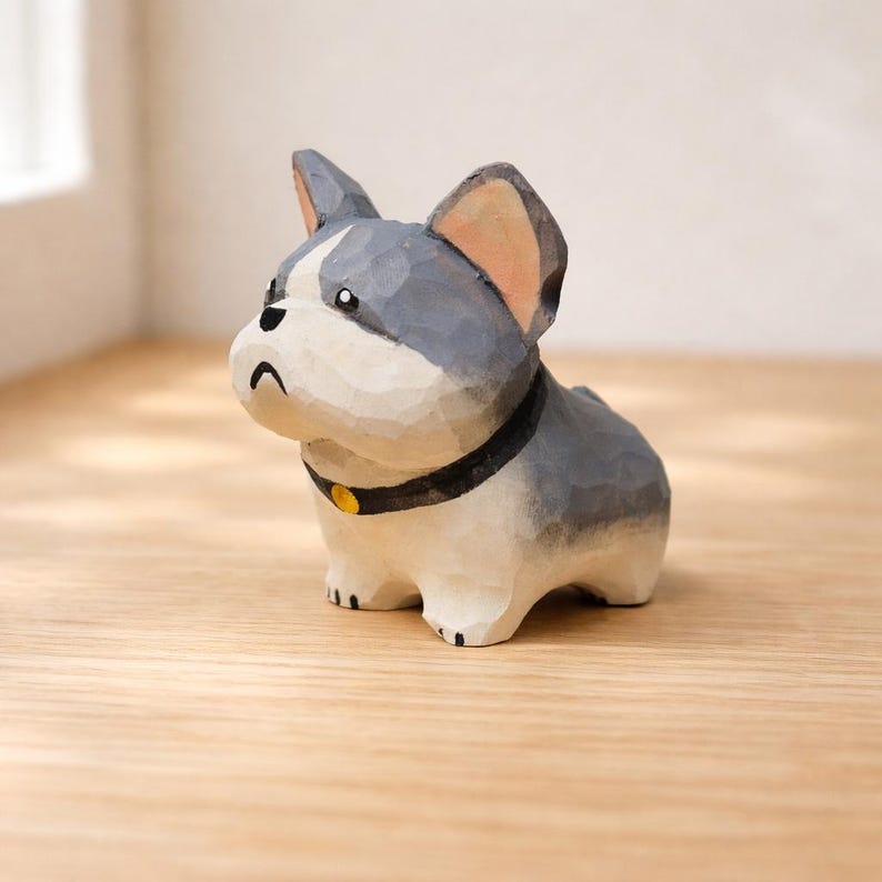 Holz Französische Bulldogge Figur, kleine stehende Frenchie Hundestatue für Schreibtisch, Regal, Nachttisch, lackierte Holzmaserung, mehrere Farbstile