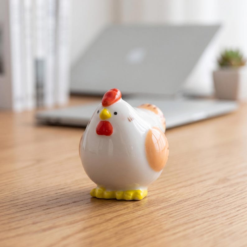 Handgefertigte Keramik Huhn Figuren, Miniatur Tier Statuen, Set aus Hahn und Henne, Bücherregal Schreibtisch Dekor