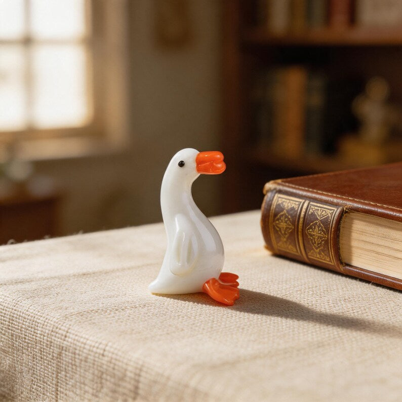 Mini Glas Gans Figur, Weiße Ente Regal Dekor, 5,5 cm Cottagecore Tier Figur, Winzige Schreibtisch Dekoration