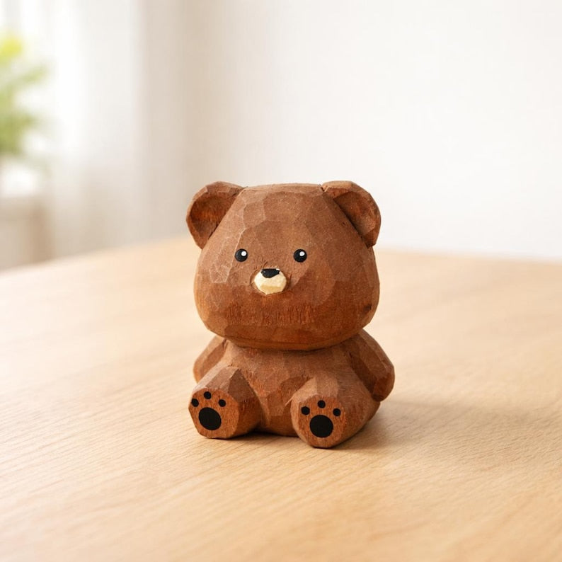 Kleine hölzerne Bärenfigur, sitzender Teddybär, lackiertes Holz, Schreibtisch- und Regaldekoration, Höhe 5,1 cm, mehrere Farben