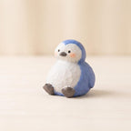 Pinguin-Holzfigur, kleine handgeschnitzte Pinguin-Dekoration aus Holz für Schreibtisch, Bücherregal und Tisch