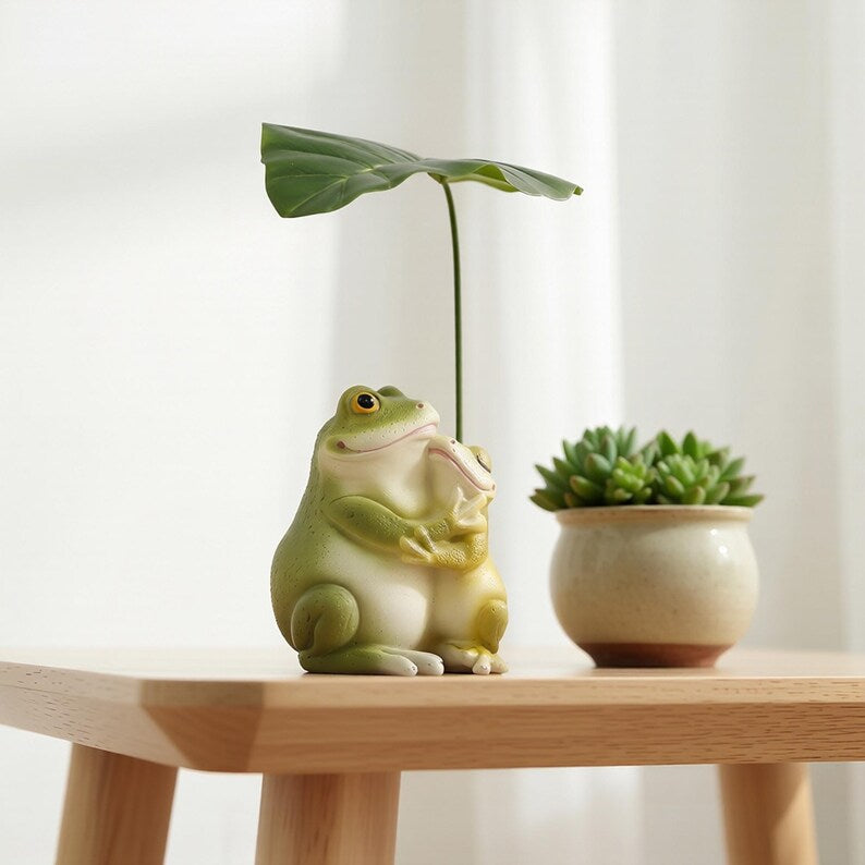 Frosch-Pärchen-Skulptur aus Kunstharz, umarmend unter Blätterschirm, 17,5 cm, moderne Landhaus-Deko