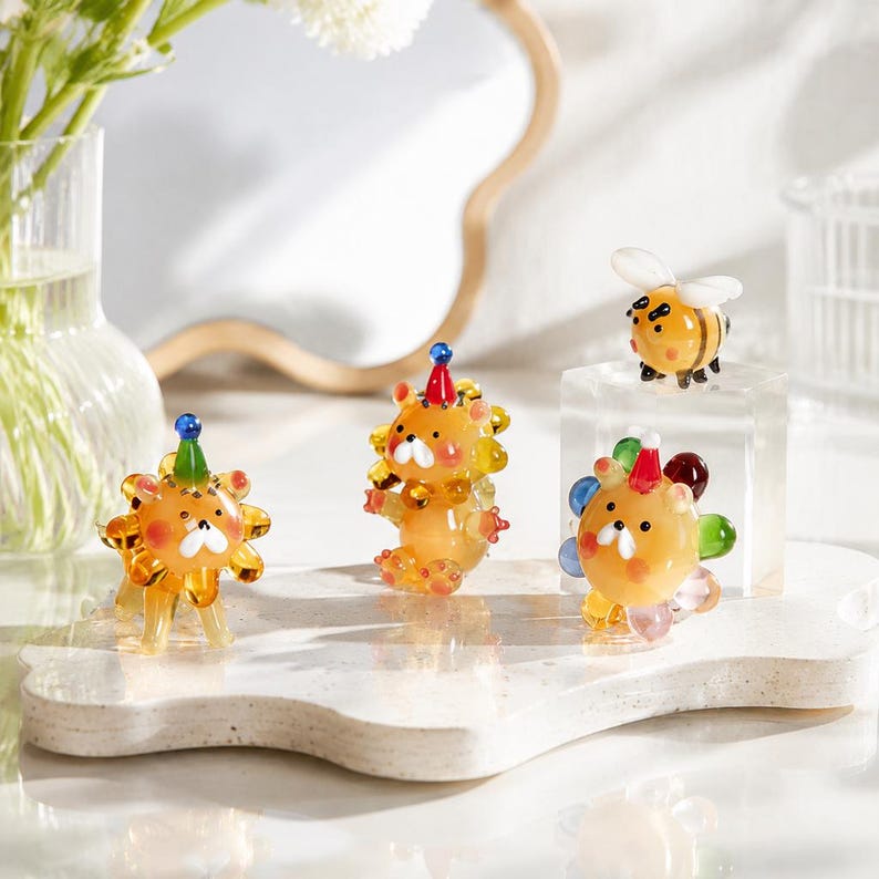 Mundgeblasene Mini-Tierfiguren aus Glas, Löwen- und Bienen-Skulpturen, 2,5–5 cm, Tischdekoration, Sammlerstück
